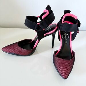 New Jessica Simpson Black and Pink Heels